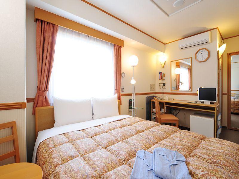 Toyoko Inn Okayama Eki Nishi Guchi Hiroba Экстерьер фото